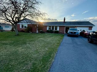 139 Lawn Rd, Palmyra, PA 17078