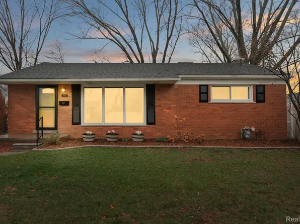 9369 California St, Livonia, MI 48150