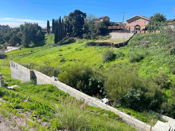 564 S 66th St, San Diego, CA 92114