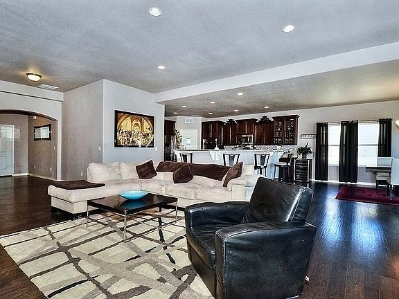 4th image of 10675 Delaney Ln