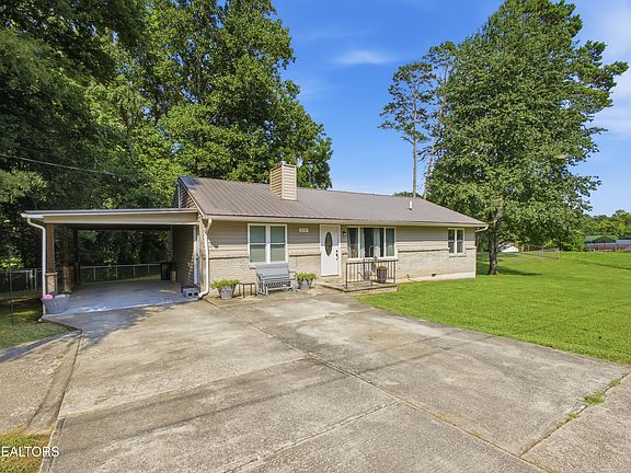 2nd image of 214 Woodlane Dr