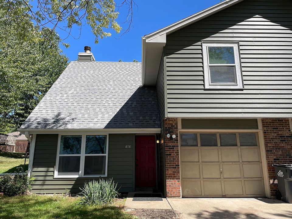 1st image of 414 NW Millstone Cir