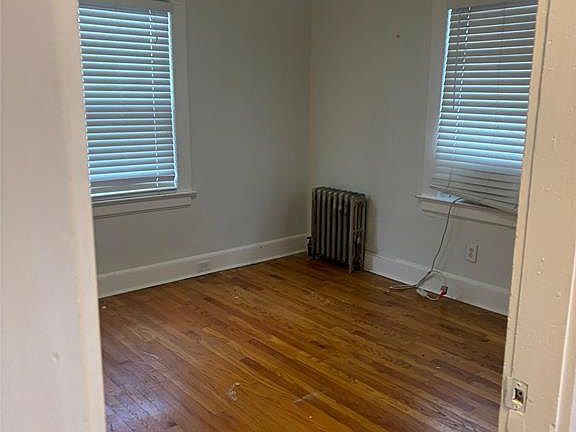5th image of 138 Cedar Hill Ave
