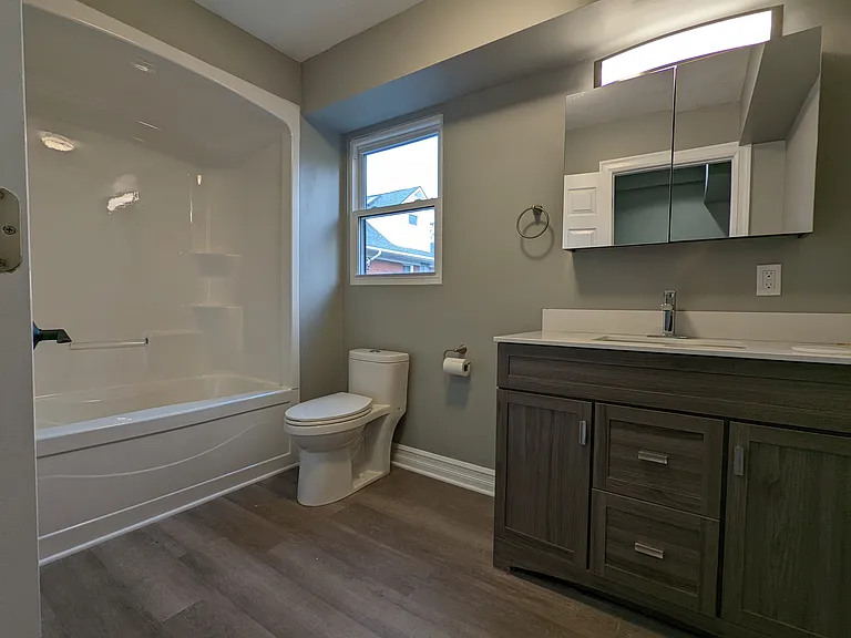 21 Wintemute St #8 — Photo 8
