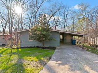 2 Cobb Cir, Bella Vista, AR 72715