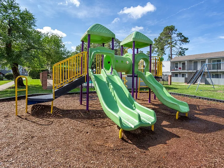 Playground at Chestnut Ridge