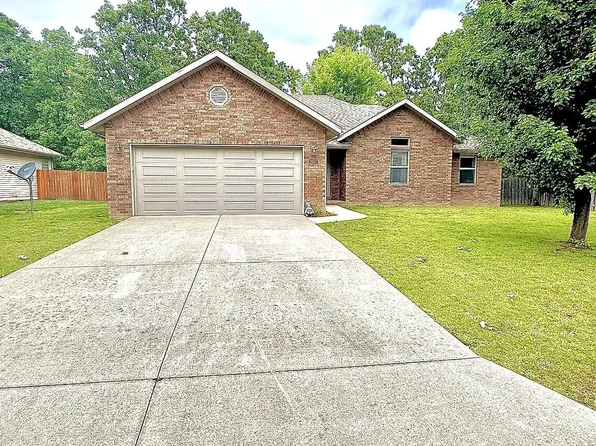 1027 Nickolas St, Aurora, MO 65605