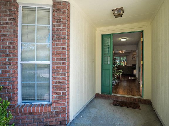 2nd image of 8021 Mactavish Way W
