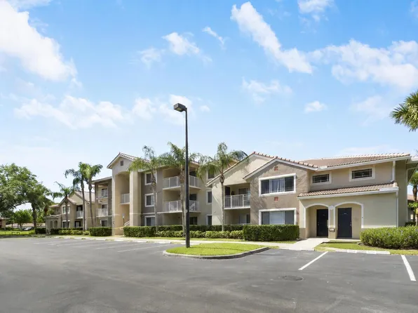 121 SW Palm Dr APT 104, Port Saint Lucie, FL 34986