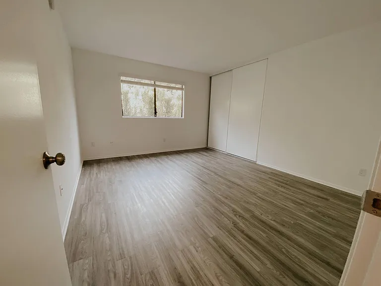 10619 Landale St #203 — Photo 8