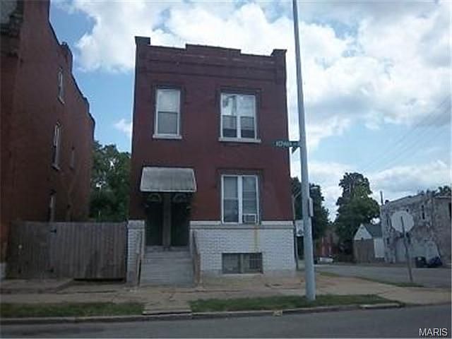 1st image of 2846 Iowa Ave