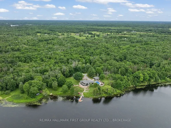 120 Black Lake Rd #1, Tay Valley, ON K7H 3C5