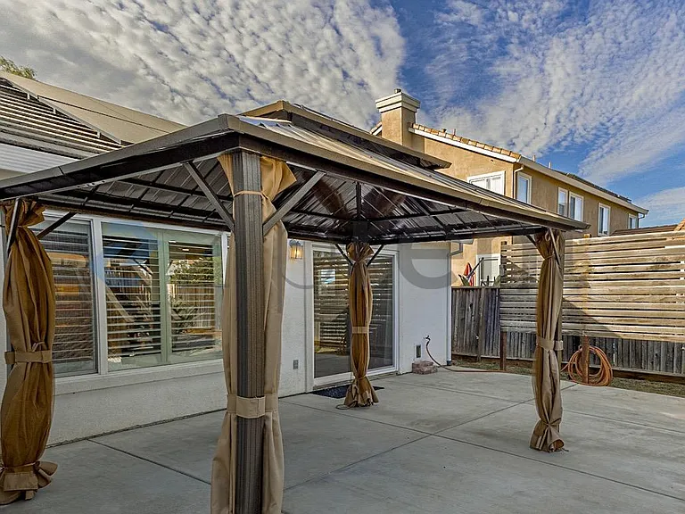 1465 Valley Glen Dr — Photo 33