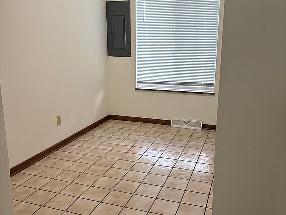 4th image of 108 1st Ave APT 6