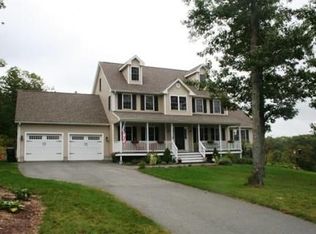 36 Crescent Ln, Douglas, MA 01516