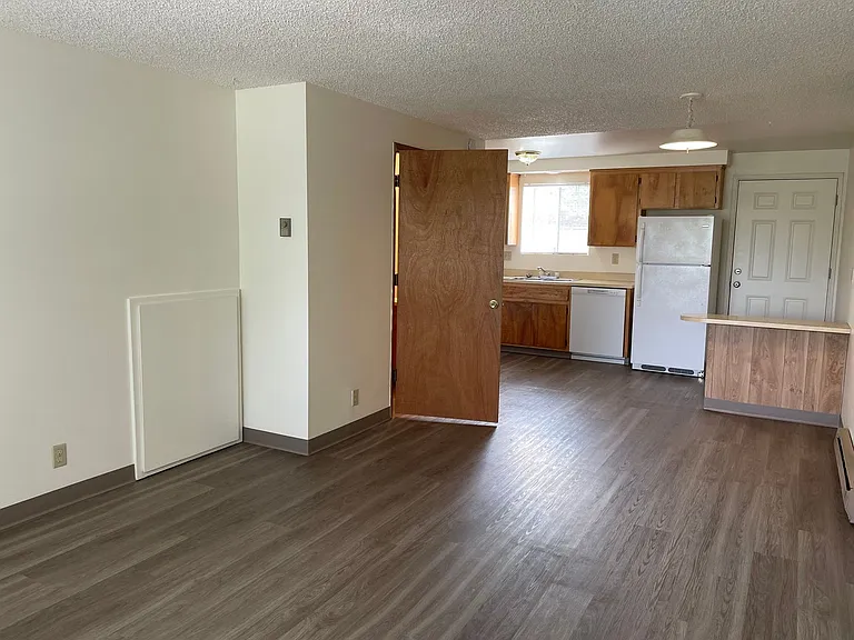 2024 NE Fairview Ave #A — Photo 5