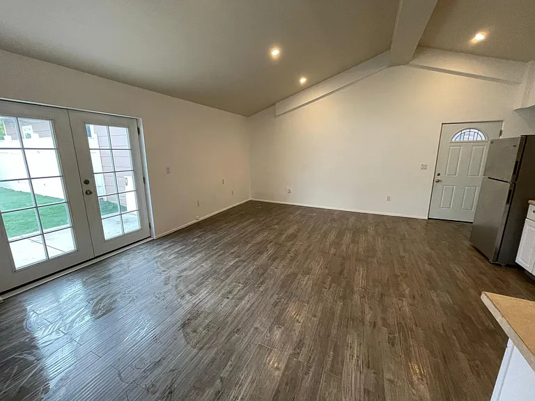 4500 Arch St — Photo 15