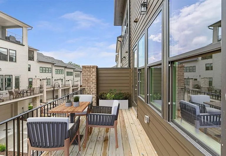 6803 Prelude Dr — Photo 32