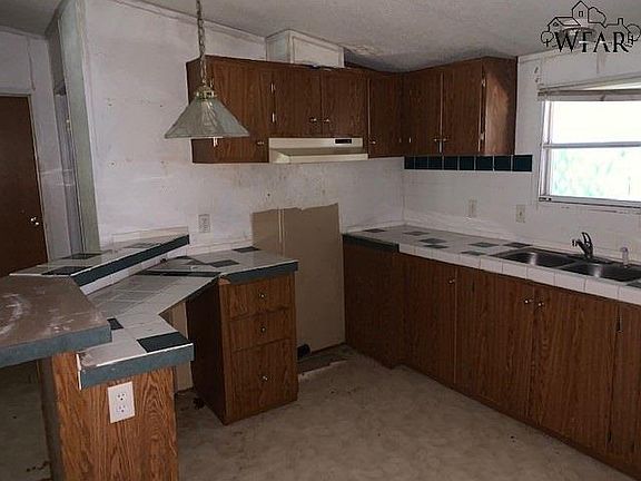 3rd image of 603 Park St