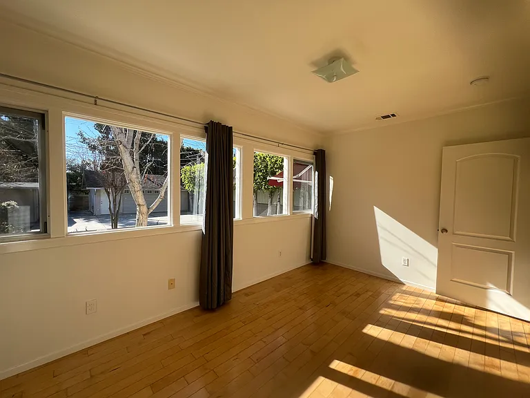1615 Lyndon St — Photo 37