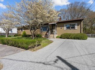 192 Woodland Ave, Cranston, RI 02920