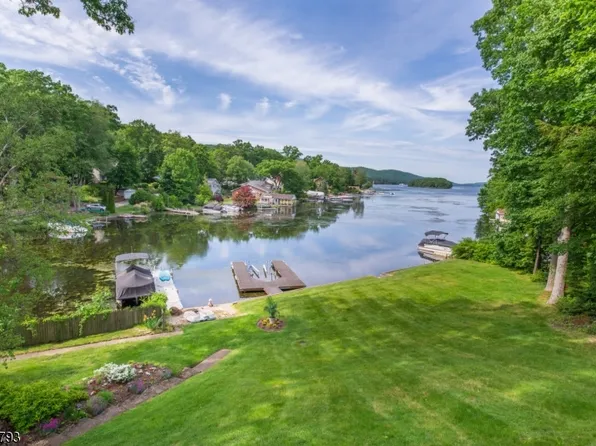 51 Rocky Point Rd, West Milford Twp., NJ 07421