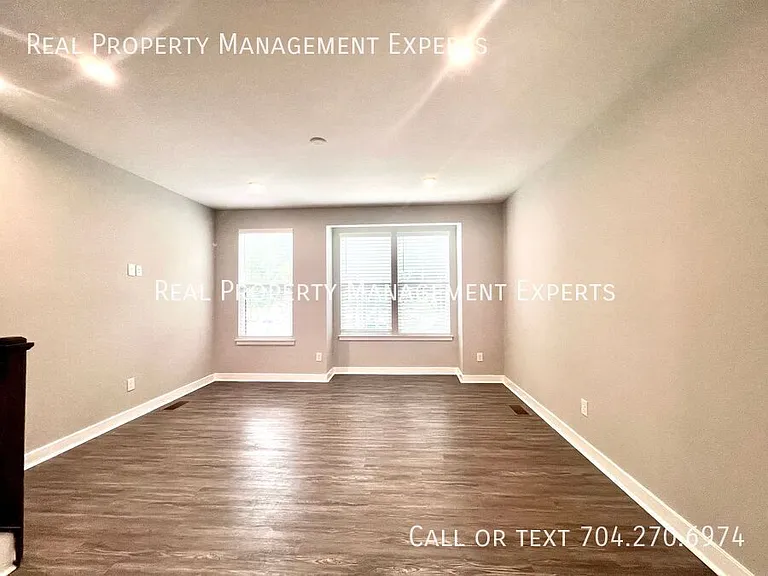 528 Billingsley Rd — Photo 7