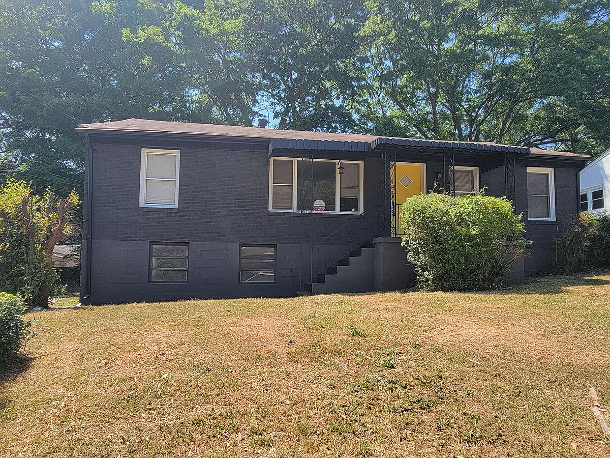 Building Photo - 165 Chicamauga Pl SW