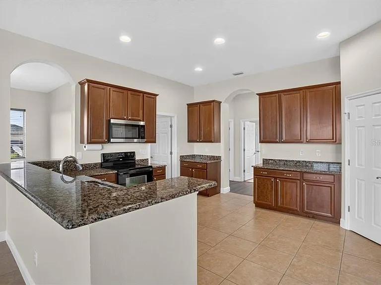 5218 Lake Toscana Dr — Photo 13