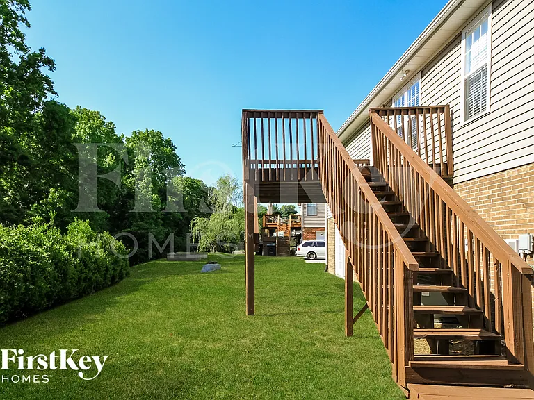 6111 Tory Ct — Photo 15