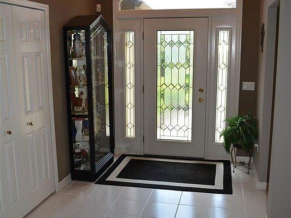 3rd image of 47590 Wycliffe Dr