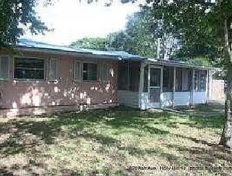 1st image of 670 Ash Ave