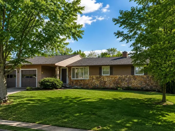 1440 Equestrian Dr, Dover, PA 17315