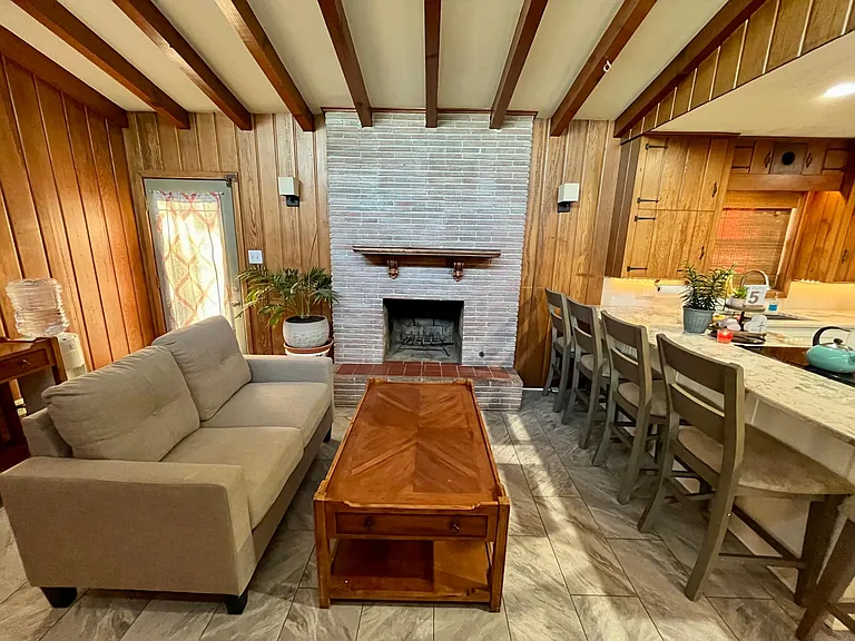 3518 Lynette Dr — Photo 11