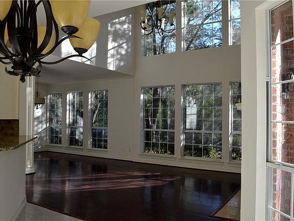 The Large, Flowing Living Areas are perfect for Entertaining!