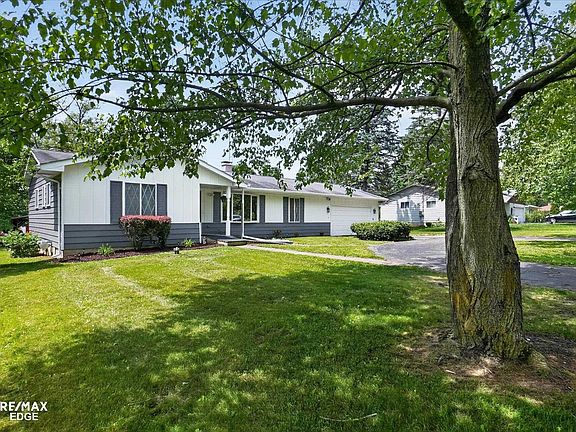 3rd image of 8455 Ilene Dr