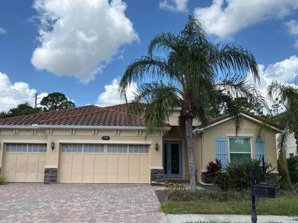 5790 Rock Dove Dr, Sarasota, FL 34241