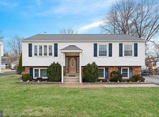 1331 Cherry Tree Rd, Aston, PA 19014