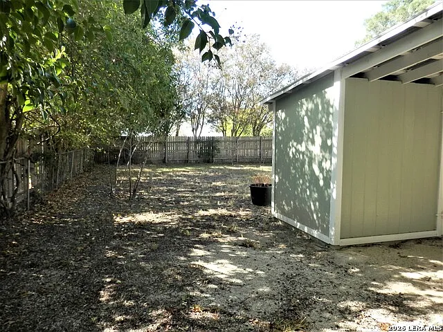 555 N Union Ave — Photo 31
