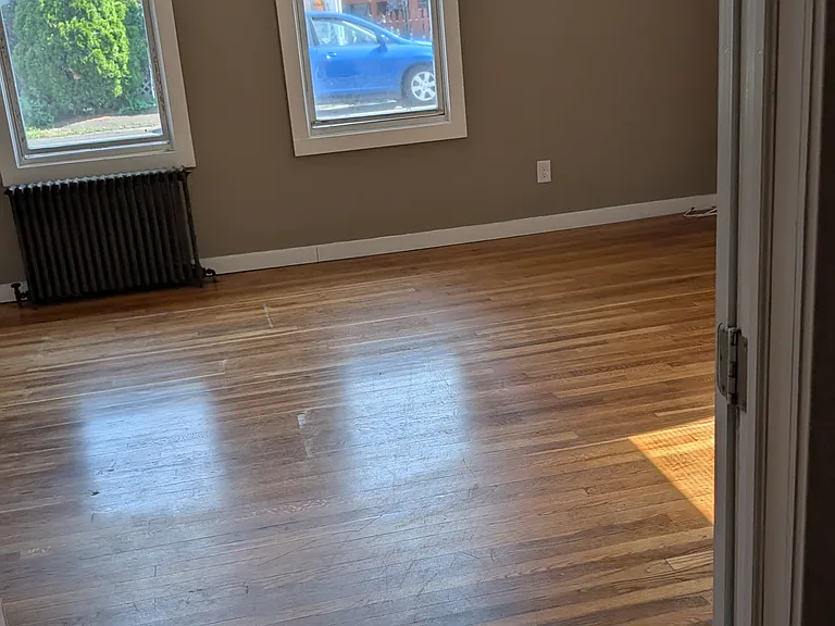 135 Jansen Ave #1A — Photo 8