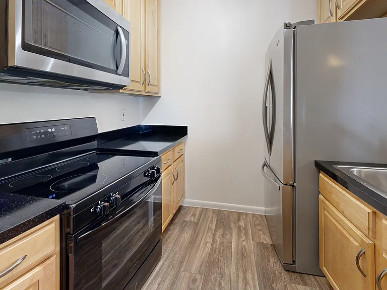 Altamira Place Apartment Homes — Photo 155
