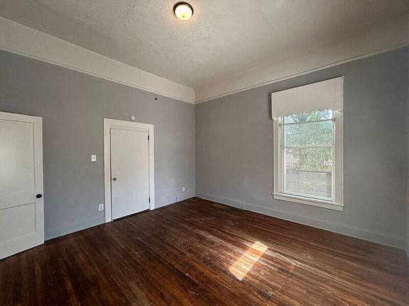 3rd image of 1639 Southern Ave Unit 102