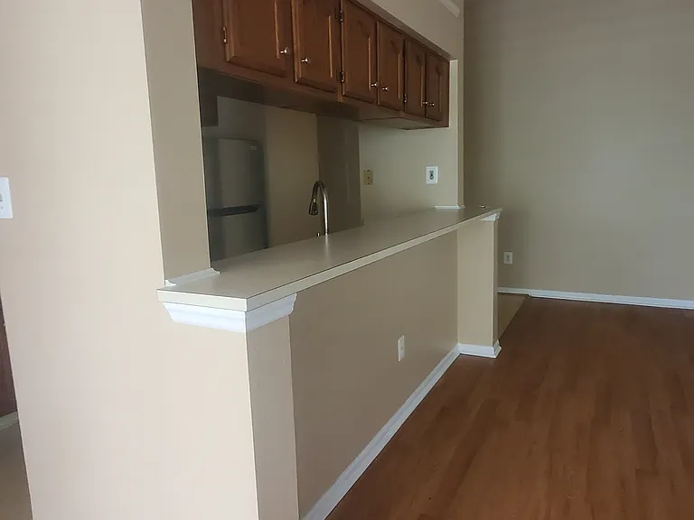 900 Swallow Crest Ct #K — Photo 3