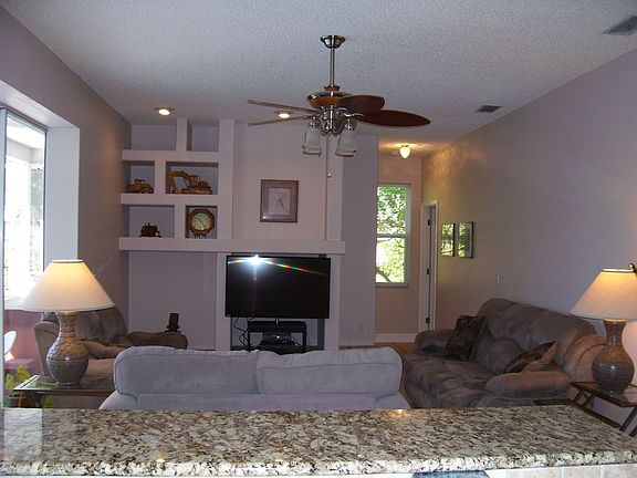 4th image of 2700 Resnik Cir W