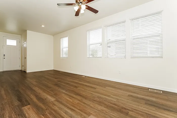 3 bed, 2.5 bath, 1500 sqft, $2,699 — Photo 2