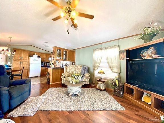 4th image of 718 Showers Rd