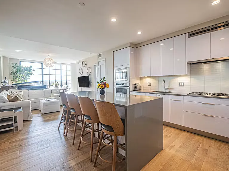 45 Sutton Sq SW #4003 — Photo 13