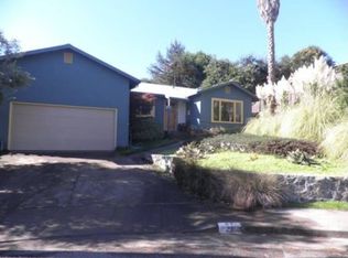 21 Birch Ct, Petaluma, CA 94952