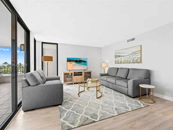 1401 S Ocean Blvd APT 407, Pompano Beach, FL 33062