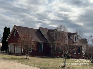 2006 Sweetgum Dr, Fayetteville, TN 37334